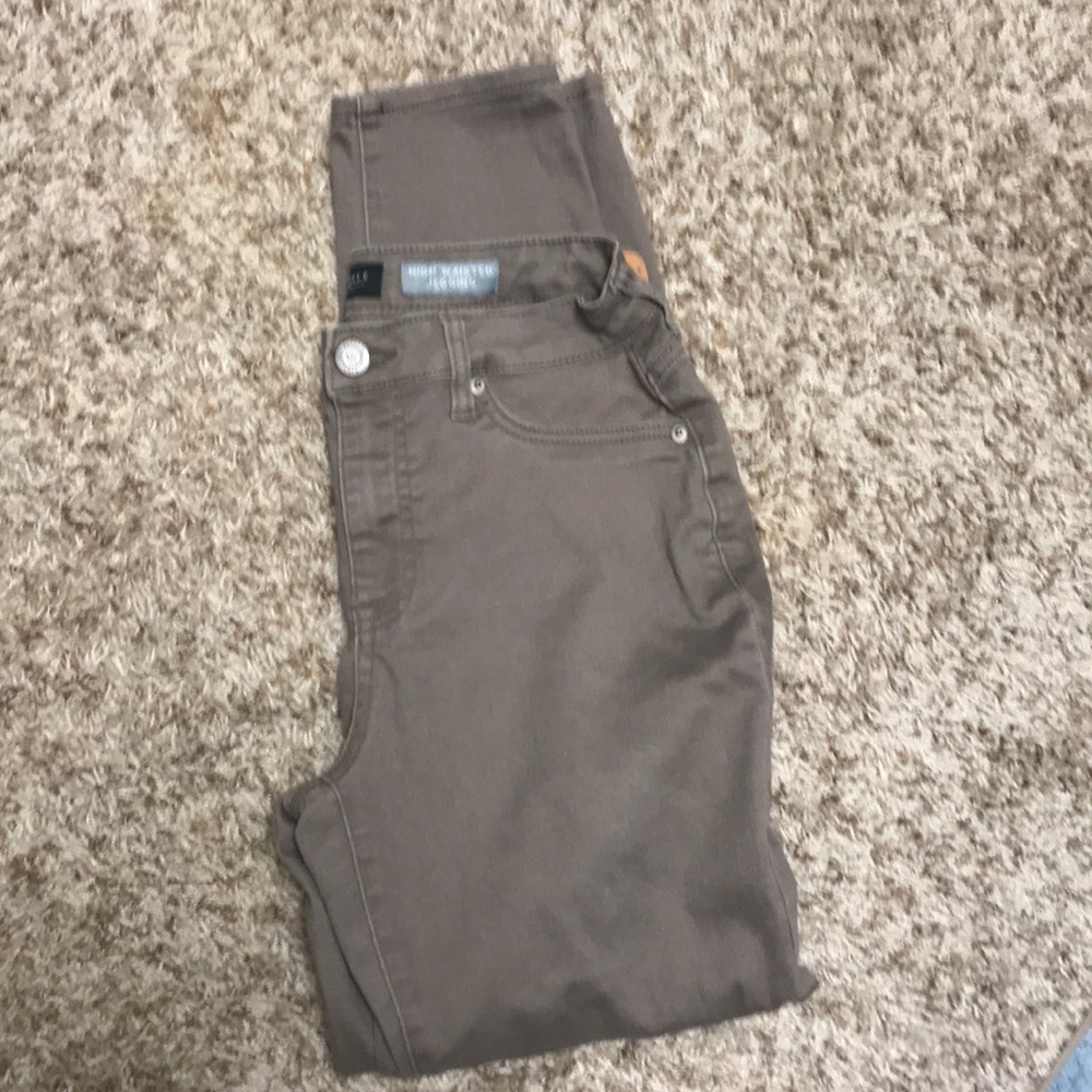 Women’s Aeropostale high waisted jegging size 8